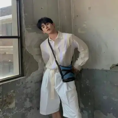 雍恨云
